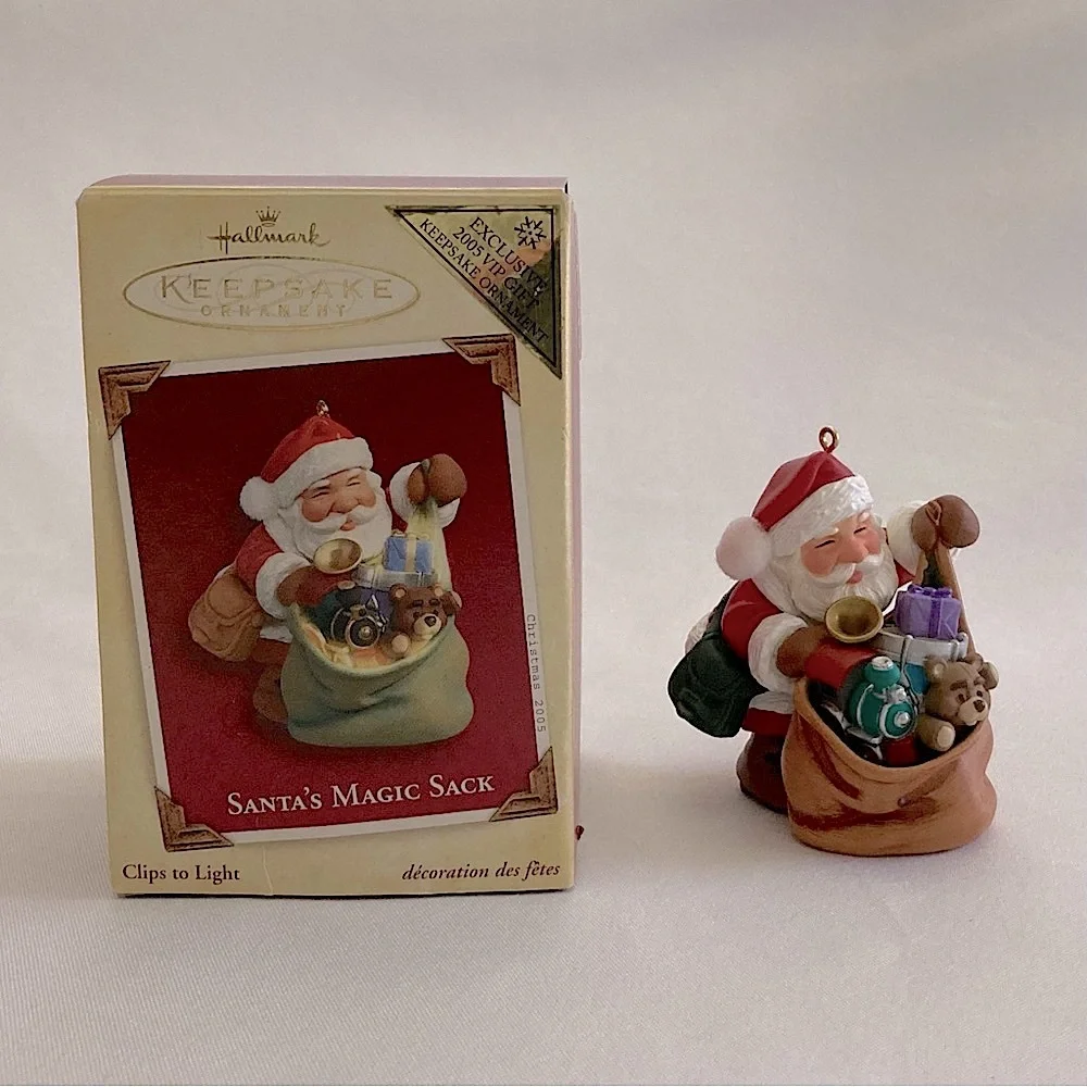 💚 Vintage 2005 Exclusive VIP Gift Hallmark Keepsake Santa’s Magic Sack Ornament